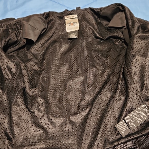Harley Davidson Riding Jacket. - Picture 9 of 9